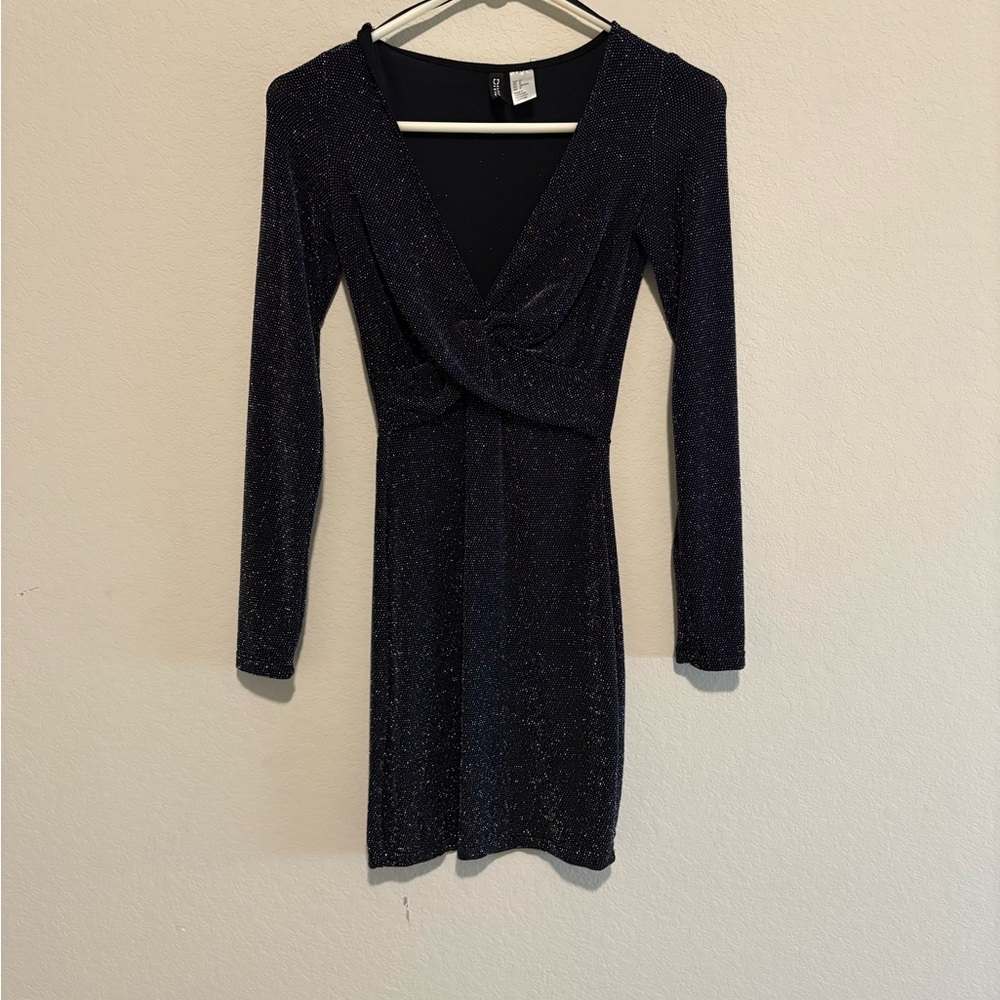 H&M divided Sparkle V-Neck Long-Sleeve Mini Dress in Black